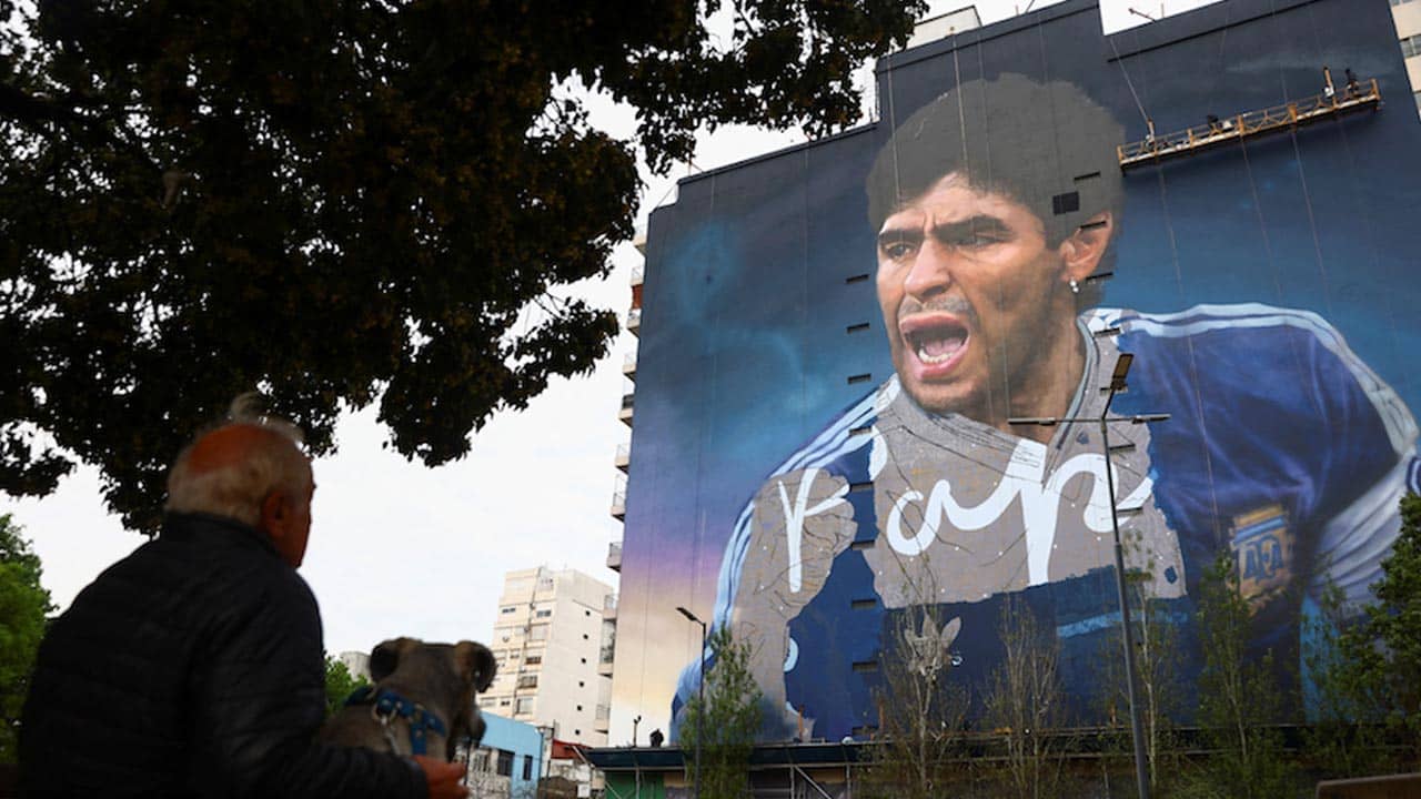 Maradona: বিশ্বকাপে আগে আর্জেন্টিনার রাজধানীতে মারাদোনার বিশাল দেওয়াল চিত্র