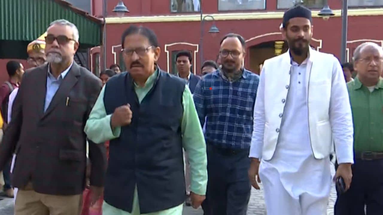 Alipore Jail Museum: আলিপুর জেল মিউজিয়ামে অধ্যক্ষের সঙ্গে নওশাদ, গেলেন না বিজেপির একজন বিধায়কও