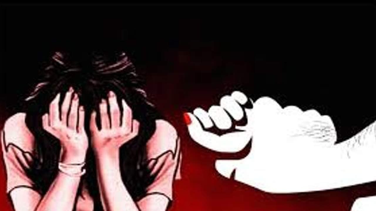 Minor Abuse: প্রথমে ছাত্র, পরে প্রধান শিক্ষক! ধর্ষণের শিকার নাবালিকা