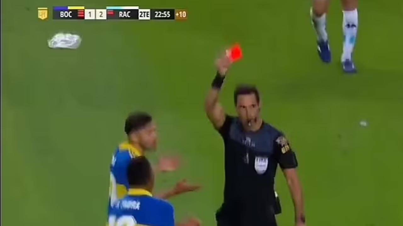 FIFA World Cup 2022: এক ম্যাচে ১০ রেড কার্ড, কাতার বিশ্বকাপে এই রেফারিকে নিয়ে আতঙ্কে ফুটবলাররা?