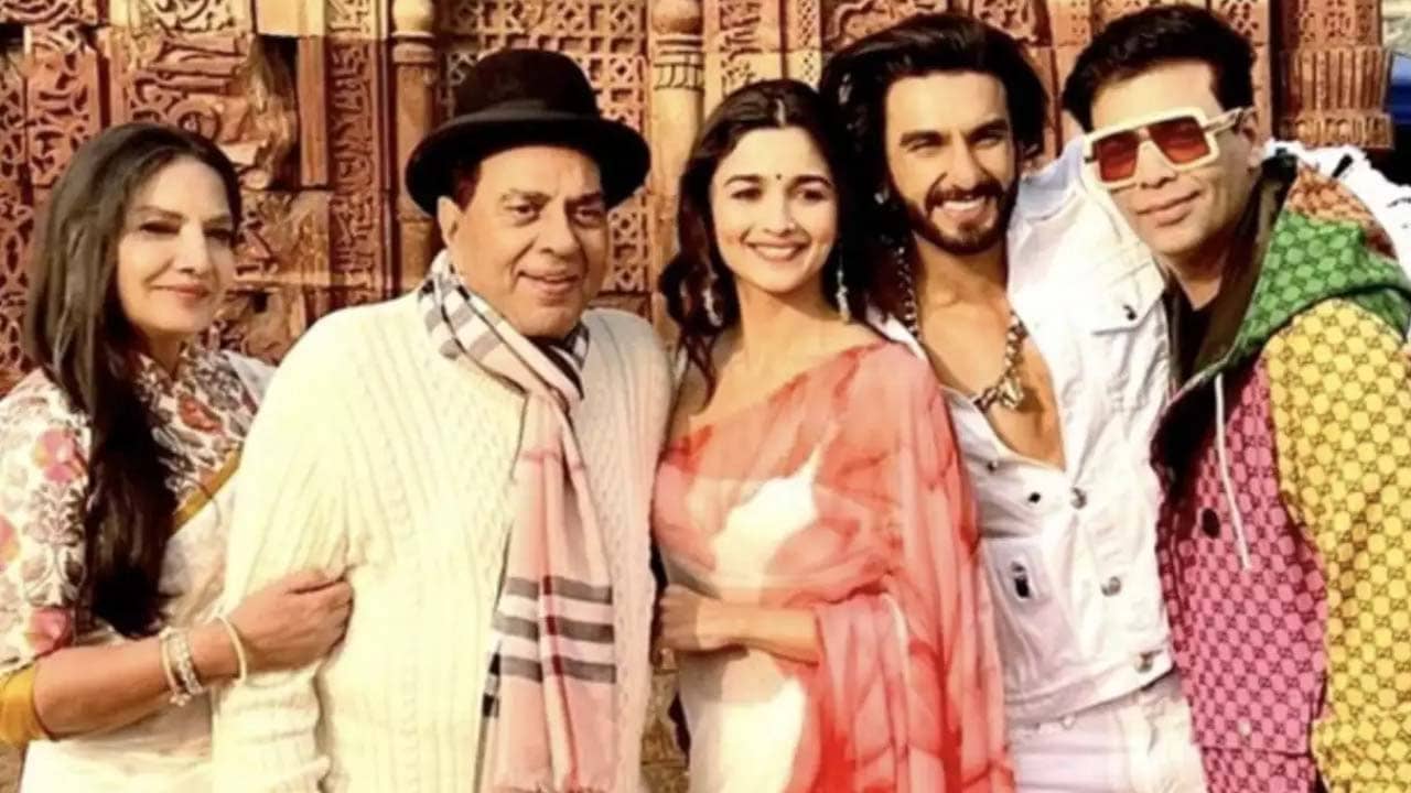 Karan Johar-Rocky Aur Rani Ki Prem Kahani: করণ অবশেষে জানালেন কবে আসছে তাঁর কামব্যাক ছবি ‘রকি অর রানি কি প্রেম কাহিনি’