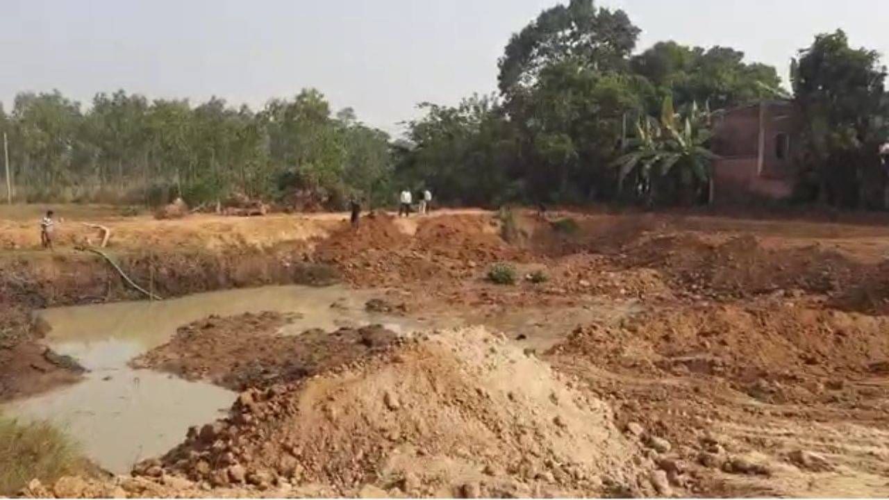 Bankura Land: শালি জমি ভরাটের অভিযোগ, বন্ধ করল ভূমি রাজস্ব দফতর