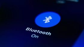 Bluebugging Attack: ঘণ্টার পর ঘণ্টা ফোনের Bluetooth অন? ছবি, ভিডিয়ো, মেসেজ সব চলে যাবে হ্যাকারের কাছে Bluebugging Attack: ঘণ্টার পর ঘণ্টা ফোনের Bluetooth অন? ছবি, ভিডিয়ো, মেসেজ সব চলে যাবে হ্যাকারের কাছে