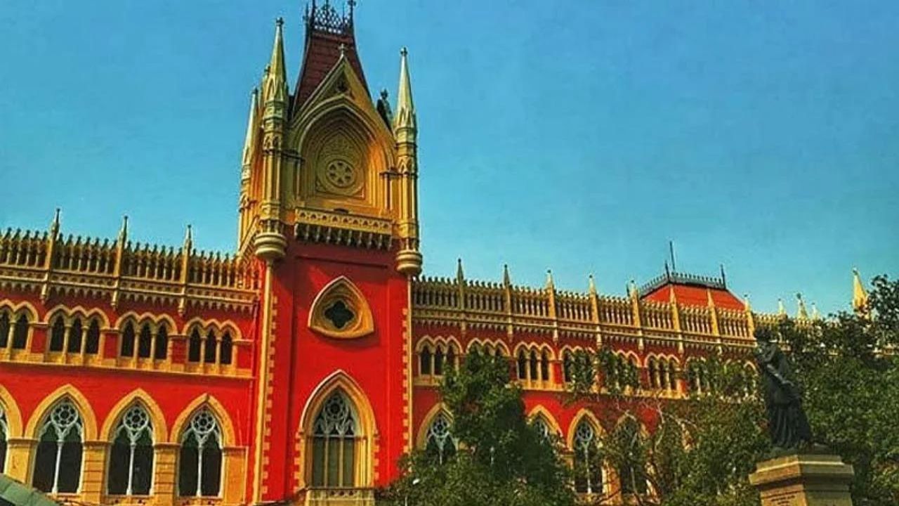 Calcutta High Court: মিছিলে পুলিশের 'না', অনুমতি আদায়ে হাইকোর্টের ‘দুয়ারে’ চাকরিপ্রার্থীরা