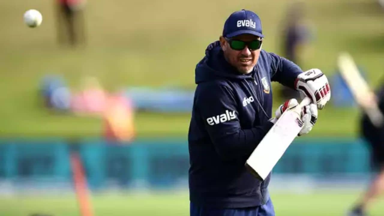 Russell Domingo: বাংলাদেশের কোচের পদ থেকে বিদায় ডমিঙ্গোর