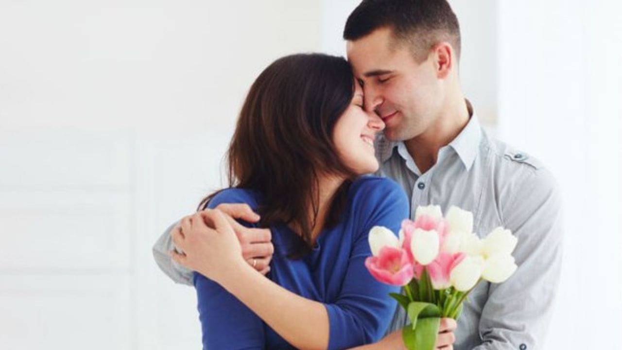 Garuda Purnana: স্ত্রীর এই ৪ গুণের কারণেই ভাগ্যবান হোন পুরুষরা! বলছে গরুড় পুরাণ