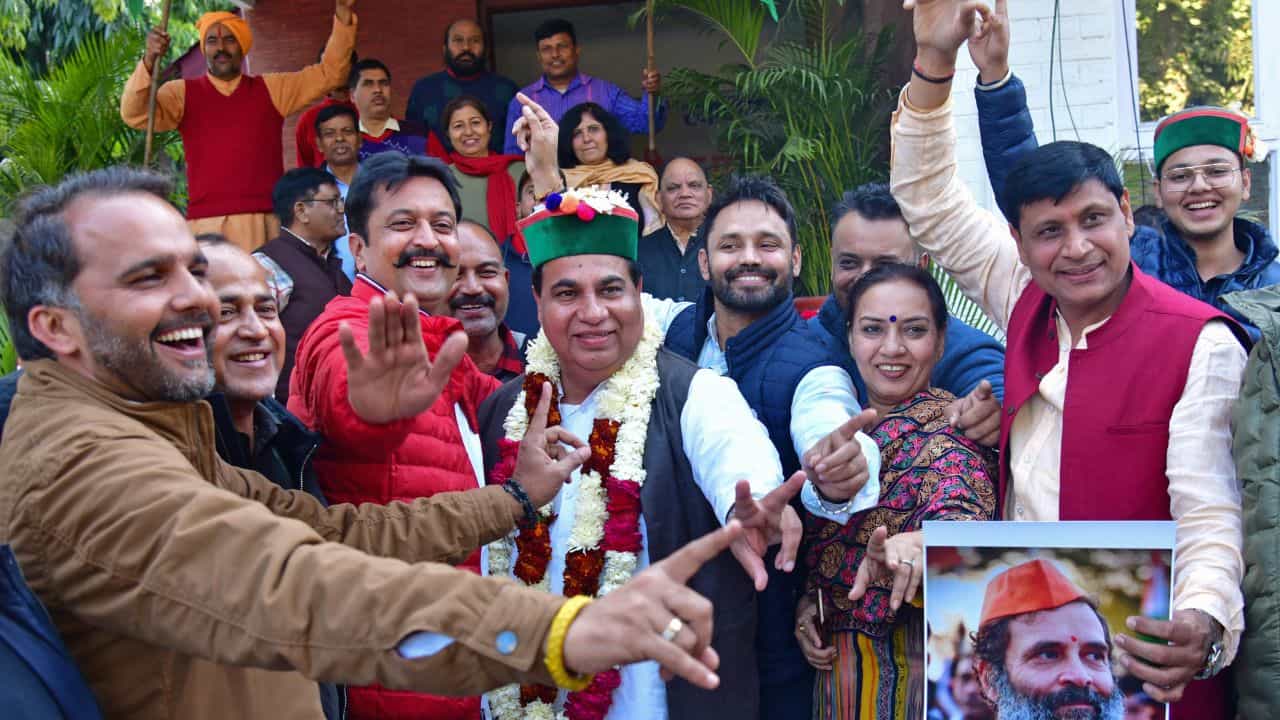Himachal Pradesh Congress: গুরুদায়িত্ব বাঘেলের কাঁধে, হিমাচলের পরবর্তী মুখ্যমন্ত্রী বাছতে আজই বৈঠক কংগ্রেসের Himachal Pradesh Congress: গুরুদায়িত্ব বাঘেলের কাঁধে, হিমাচলের পরবর্তী মুখ্যমন্ত্রী বাছতে আজই বৈঠক কংগ্রেসের