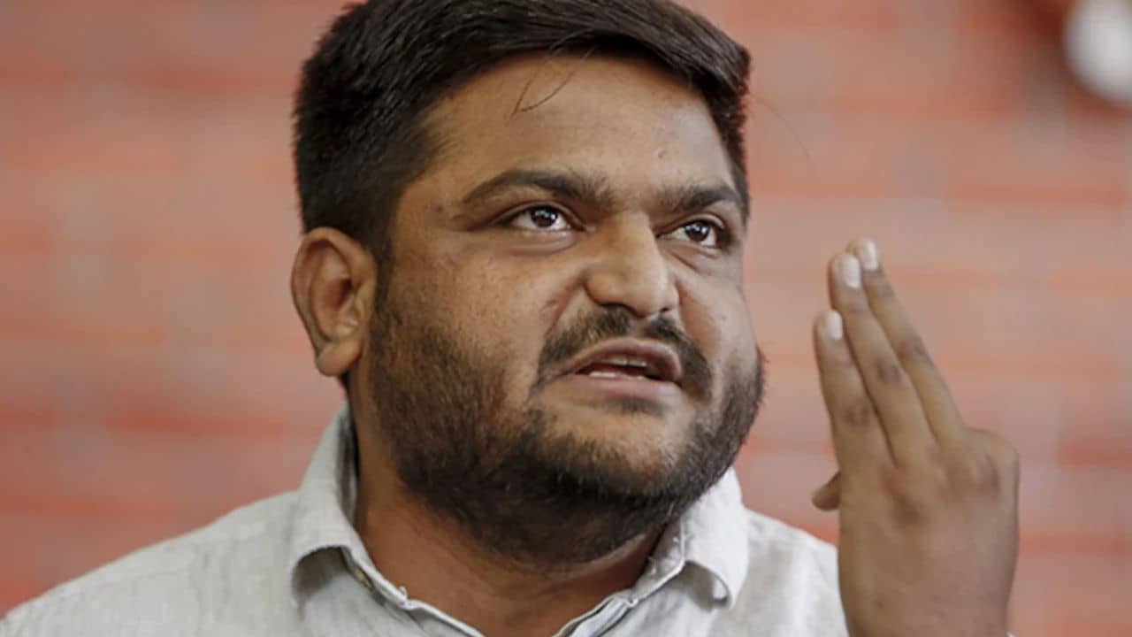 Hardik Patel: গুজরাটে গেরুয়া ঝড়, কংগ্রেস ছেড়ে বিজেপিতে এসেই জয়ী হার্দিক