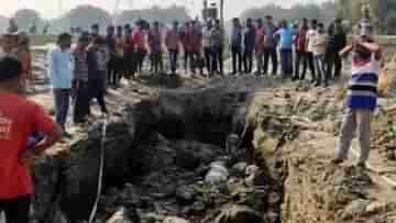 Jalpaiguri: আচমকা মাটি চাপা পড়ে হাইড্রেনে আটকে গেল ২ কিশোর, তারপর...