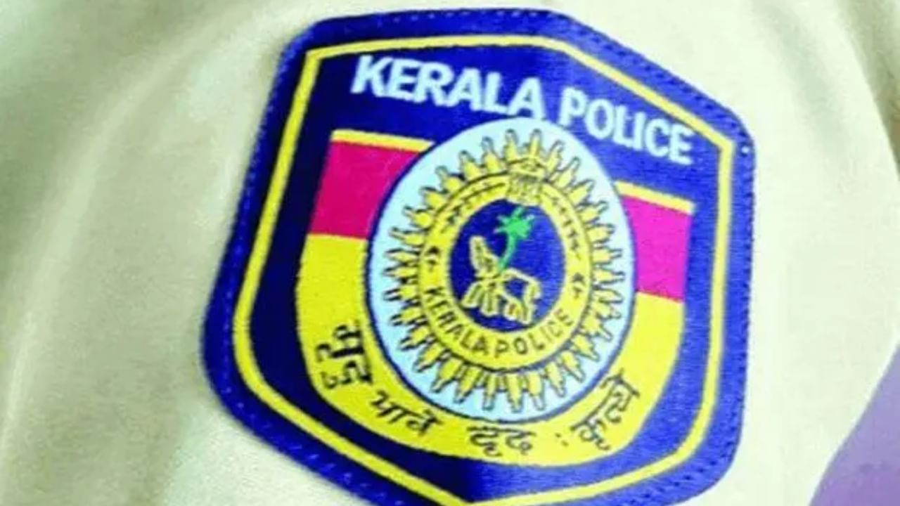 Kerala police: পকসো মামলার অভিযুক্তর সঙ্গে অস্বাভিক যৌনতা পুলিশ কর্তার