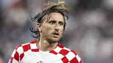 Luka Modric: জাতীয় দল ছেড়ে কোথাও যাব না, দৃঢ়প্রতিজ্ঞ ক্রোটদের জাতীয় নায়ক মদ্রিচ