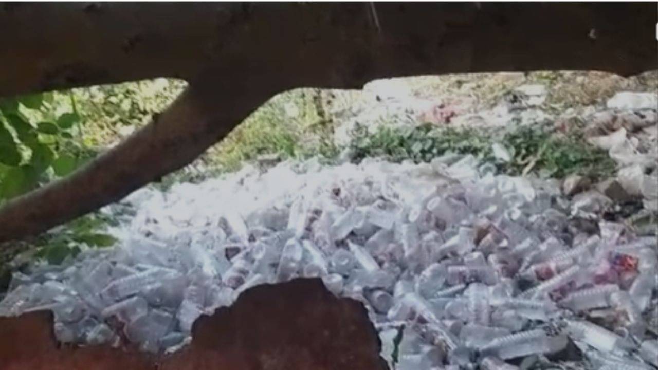 Maheshtala Crime: রক্তে ভেসে যাচ্ছিল মাটি, মদের ঠেকের পিছনের যুবকের রক্তাক্ত দেহ