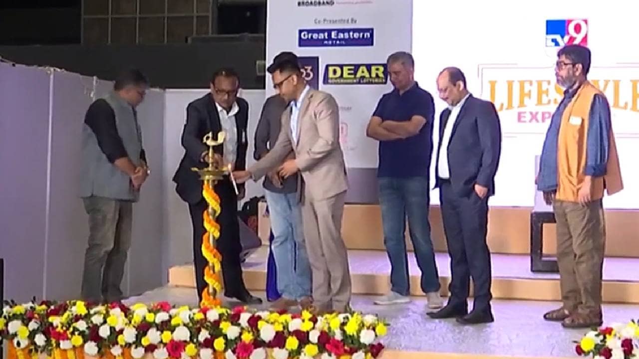 TV9 Bangla Expo : মিলনমেলা প্রাঙ্গণে লাইফস্টাইল এক্সপো, দিশা দেখালেন TV9 নেটওয়ার্কের এমডি-সিইও