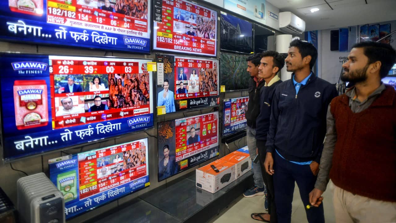 Winter Session: জনমত সমীক্ষা কি নিষিদ্ধ করবে সরকার? লিখিত জবাব দিল আইন মন্ত্রক