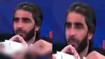 Video: মা-বোন যদি পড়তে না পারে..., লাইভ টিভিতে ডিপ্লোমা ছিঁড়ে ফেললেন আফগান অধ্যাপক