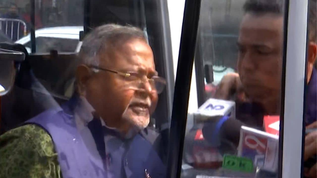 Partha Chatterjee: এখনও আস্থা রাখুন, সত্যের জয় হবেই, আদালত থেকে বেরিয়ে বললেন পার্থ