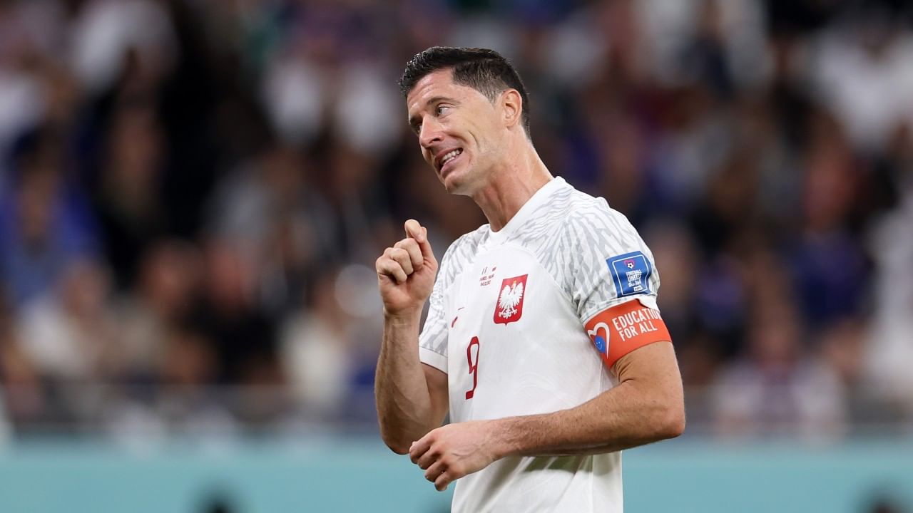 World Cup 2022: Lewandowski's surprising statement: I knew he was going to  save my penalty