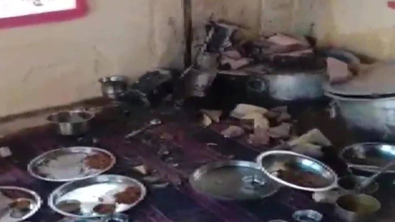 Cylinder Blast: বিয়েবাড়িতে হচ্ছিল হুল্লোড়, হঠাৎ বিস্ফোরণে উড়ল বাড়ির একাংশ! চোখের নিমেষে ঝলসে গেলেন ৫২ জন