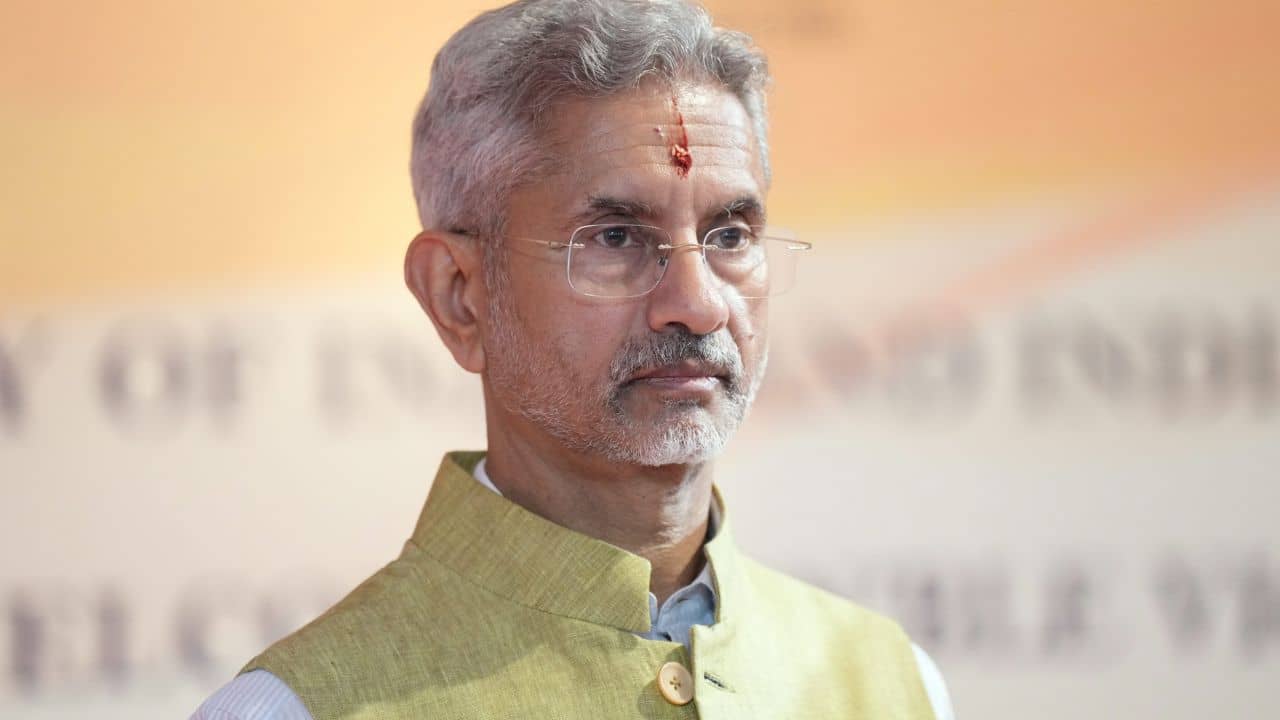 S Jaishankar: রাশিয়া-ইউক্রেনের যুদ্ধে ভারত কার পক্ষে? উত্তরে বিদেশমন্ত্রী বললেন...