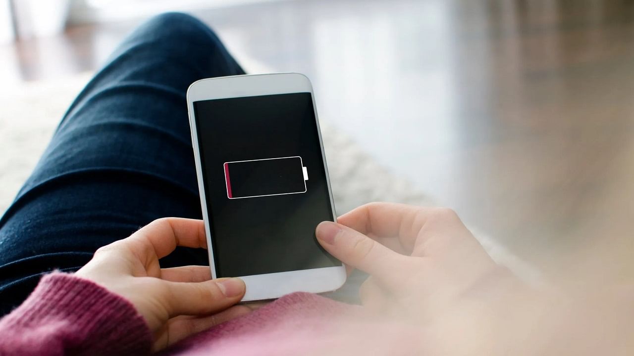 Smartphone Battery Life Tips: স্মার্টফোনের জরুরি 5 সেটিংস, ব্যাটারি ভোগান্তি চিরতরে দূর করবে