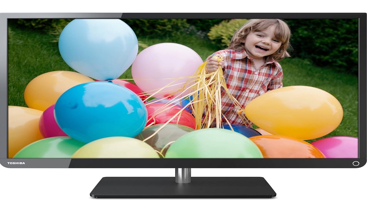 Toshiba HD Smart LED Tv: এই স্মার্ট টিভিতে রয়েছে ডলবি ভিশনের সুবিধা। পাওয়া যাবে 4K রেজোলিউশনের 3840X2160 ডিসপ্লে। স্ক্রিনের রিফ্রেশ রেট 60HZ। ব্র্যান্ডের এই 50 ইঞ্চি ডিসপ্লে মডেল কেনা যাবে 34,990 টাকায়। এই স্মার্ট এলইডি টিভিতে প্রসেসর হিসেবে রয়েছে Mali470MP গ্রাফিক্স প্রসেসর। অপারেটিং সিস্টেম হিসেবে রয়েছে লিনাক্স OS।