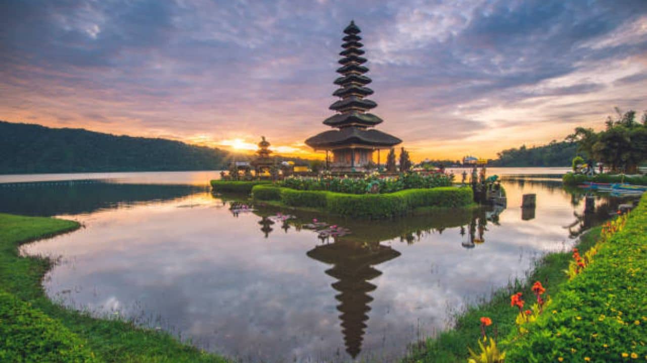 Indonesia: হনিমুনে বাড়ছে আন্তর্জাতিক ডেস্টিনেশনের চাহিদা, নবদম্পতিদের কেন প্রথম পছন্দ বালি?