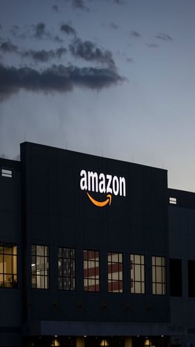 Amazon Jobs: করা যাবে ওয়ার্ক ফ্রম হোম, একাধিক কর্মী নিচ্ছে Amazon Amazon Jobs: করা যাবে ওয়ার্ক ফ্রম হোম, একাধিক কর্মী নিচ্ছে Amazon