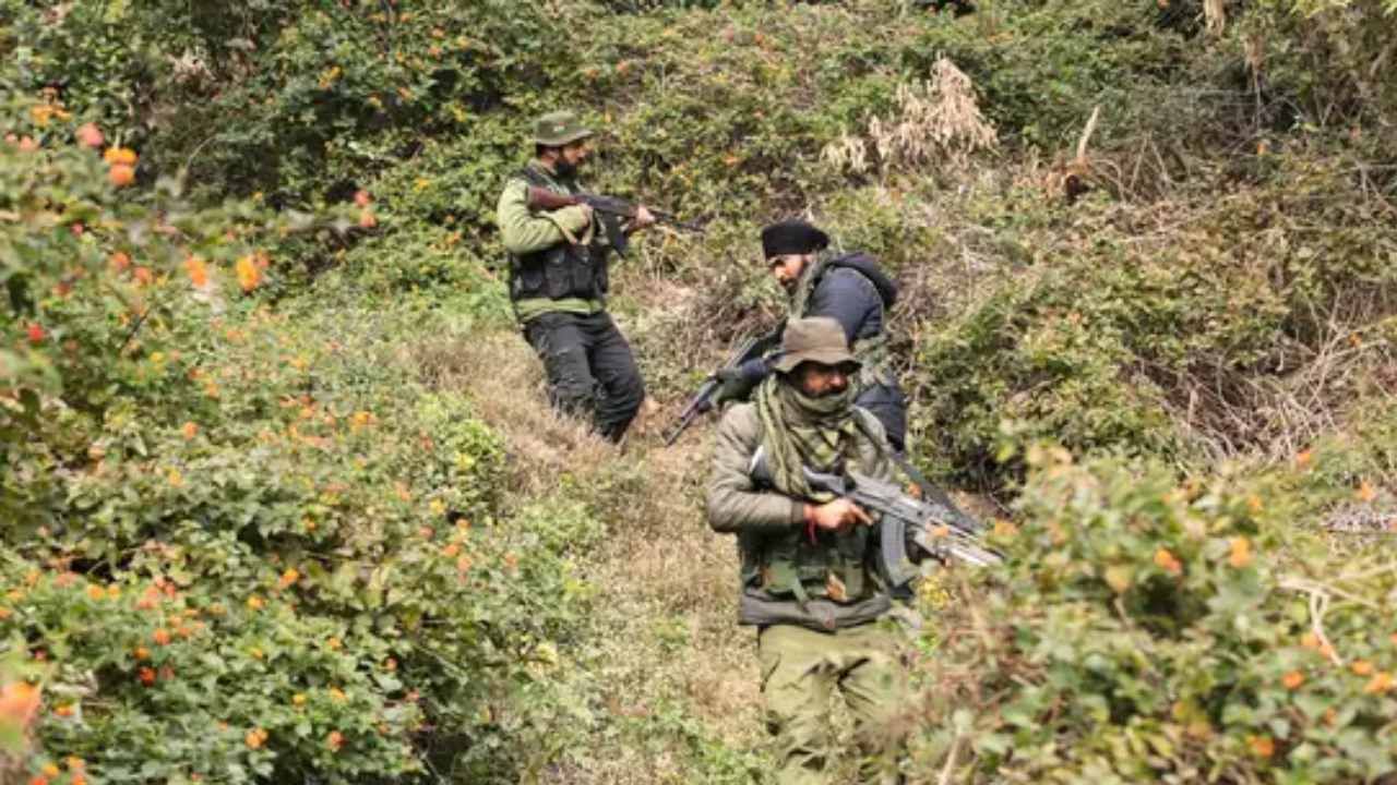 terrorism in Valley: কাশ্মীরে জঙ্গিবিরোধী অভিযানে সাফল্যের কাহিনি শোনালো কাশ্মীর পুলিশ