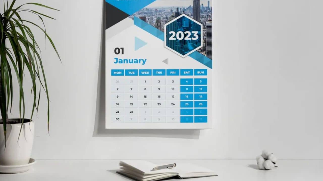 Vastu Tips: আগামী বছরের ক্যালেন্ডার কোথায় রাখলে কর্মস্থলে উন্নতি হবে চরচরিয়ে, জানুন বাস্তু নিয়মগুলি