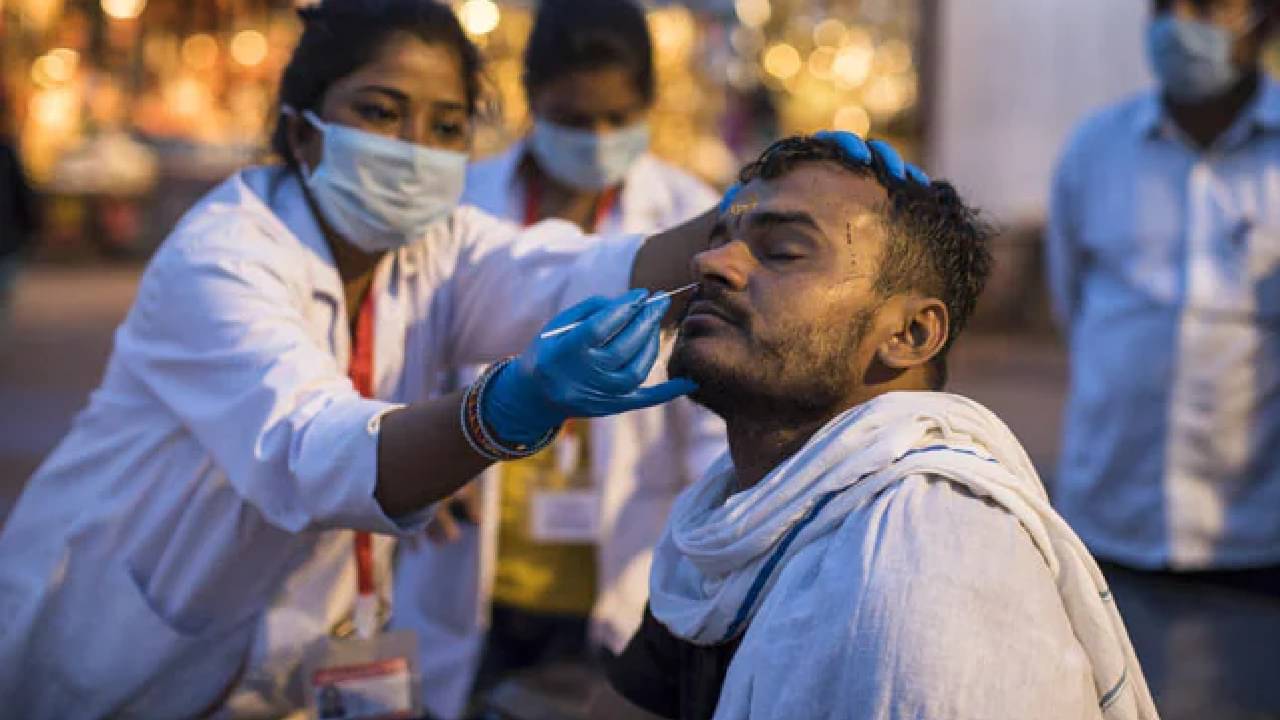 Omicron BF.7: চিনে আতঙ্ক, ভারতেও মিলল ওমিক্রন সাবভ্যারিয়েন্ট বিএফ.৭