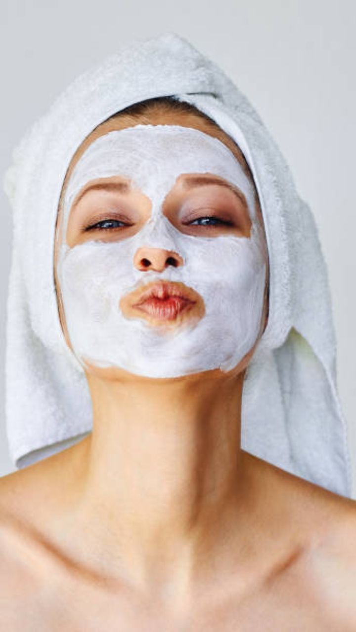 শুষ্ক ত্বকে টক দই আনবে কোমলতা! TV9Bangla Use Curd Face Pack For Dry