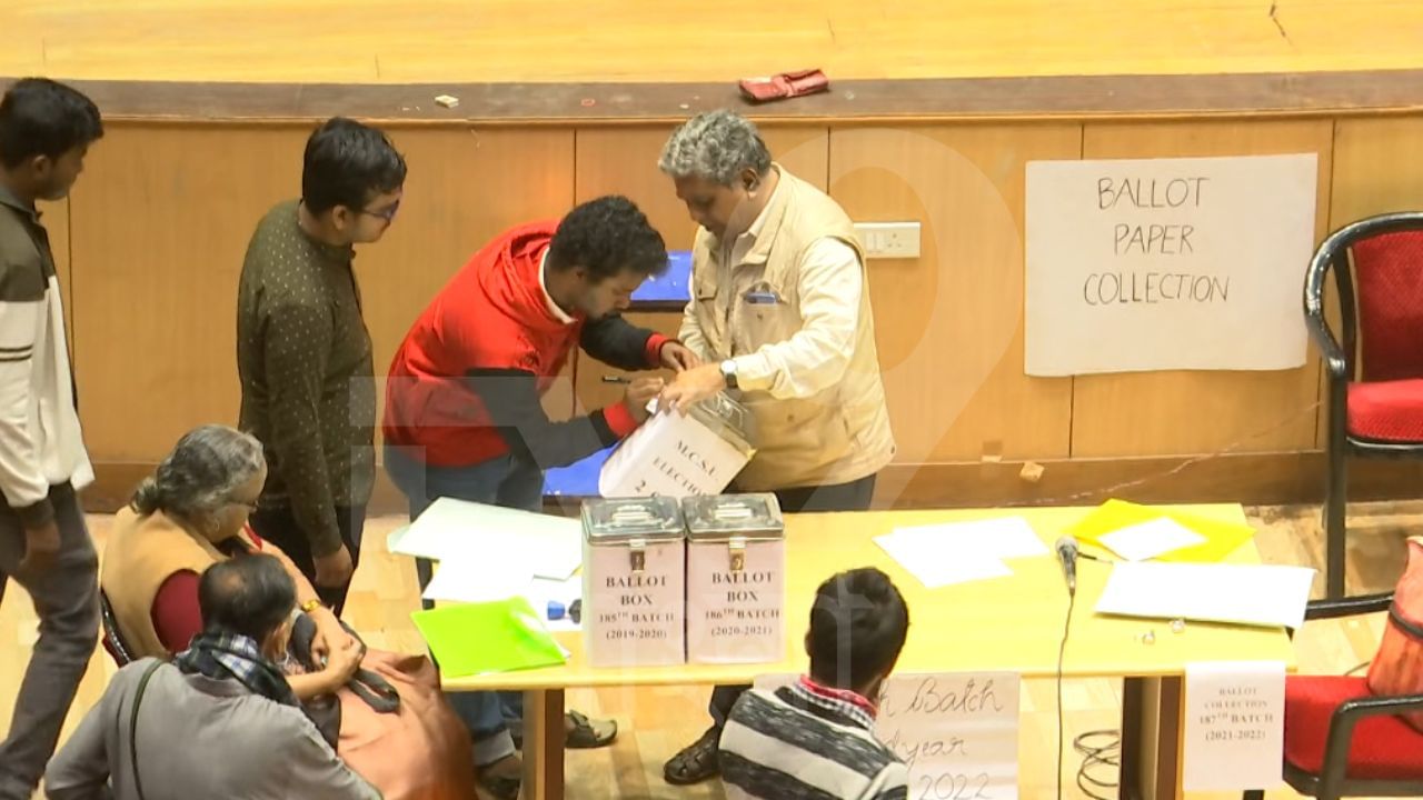 Medical College: স্বাস্থ্য ভবনের অনুমোদন ছাড়াই মেডিক্যাল কলেজে নির্বাচন, ‘ভোট করালেন’ বিনায়ক সেন, সুজাত ভদ্ররাই