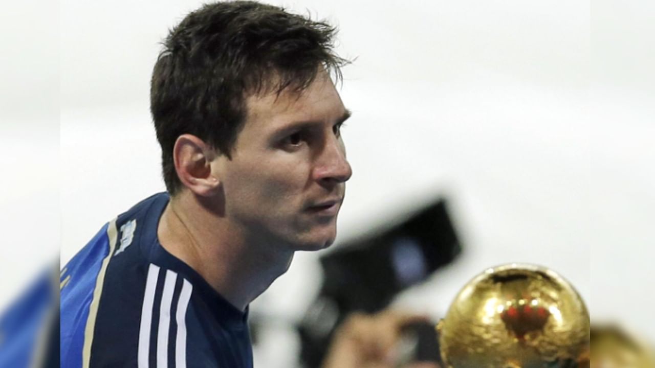 ৩ নম্বর গোল: ব্রাজিল বিশ্বকাপে ইরানের বিরুদ্ধে নিজের তৃতীয় বিশ্বকাপে তৃতীয় নম্বর গোল পান মেসি। 