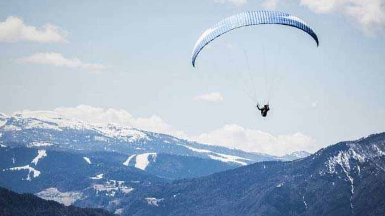 Paragliding: ১০০ ফুট উঁচু থেকে মাটিতে, হিমাচলে প্যারাগ্লাইডিং করতে গিয়ে মৃত্যু যুবকের
