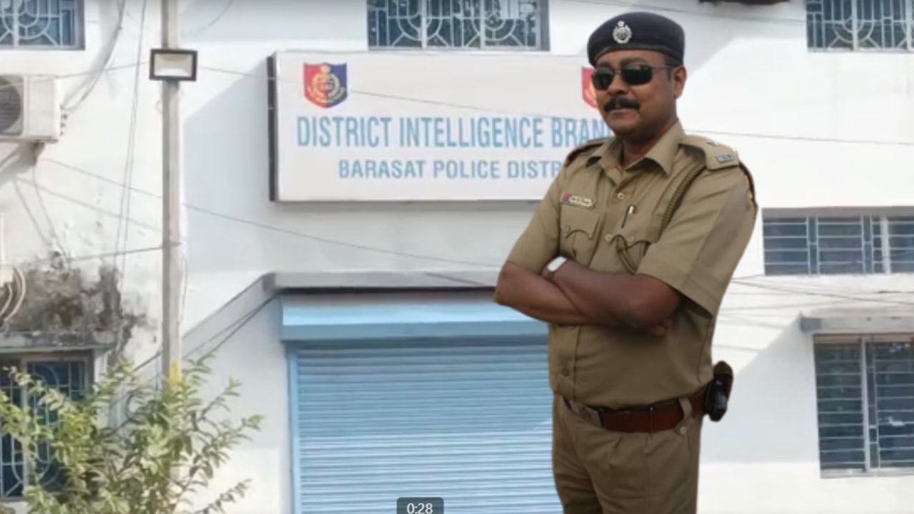 Barasat Police: অভিষেককে নিয়ে মন্তব্য করা সাব ইন্সপেক্টর সাসপেন্ড, পুলিশ বলছে, 'কর্মক্ষেত্রে গাফিলতিতে পদক্ষেপ'