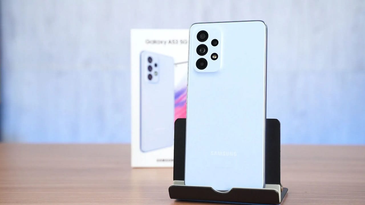 তবে আপনারা যদি পুরনো মোবাইল পরিবর্তন করে Samsung Galaxy A53 স্মার্টফোনটি কেনেন তাহলে প্রচুর টাকা পর্যন্ত এক্সচেঞ্জ বোনাস পেয়ে যাবেন। কিন্তু এক্সচেঞ্জ ডিসকাউন্টের পরিমাণ আপনার মোবাইলের মডেল নম্বর, ব্র্যান্ড এবং ভাল খারাপ কেমন অবস্থায় আছে, তার উপর নির্ভর করবে। 