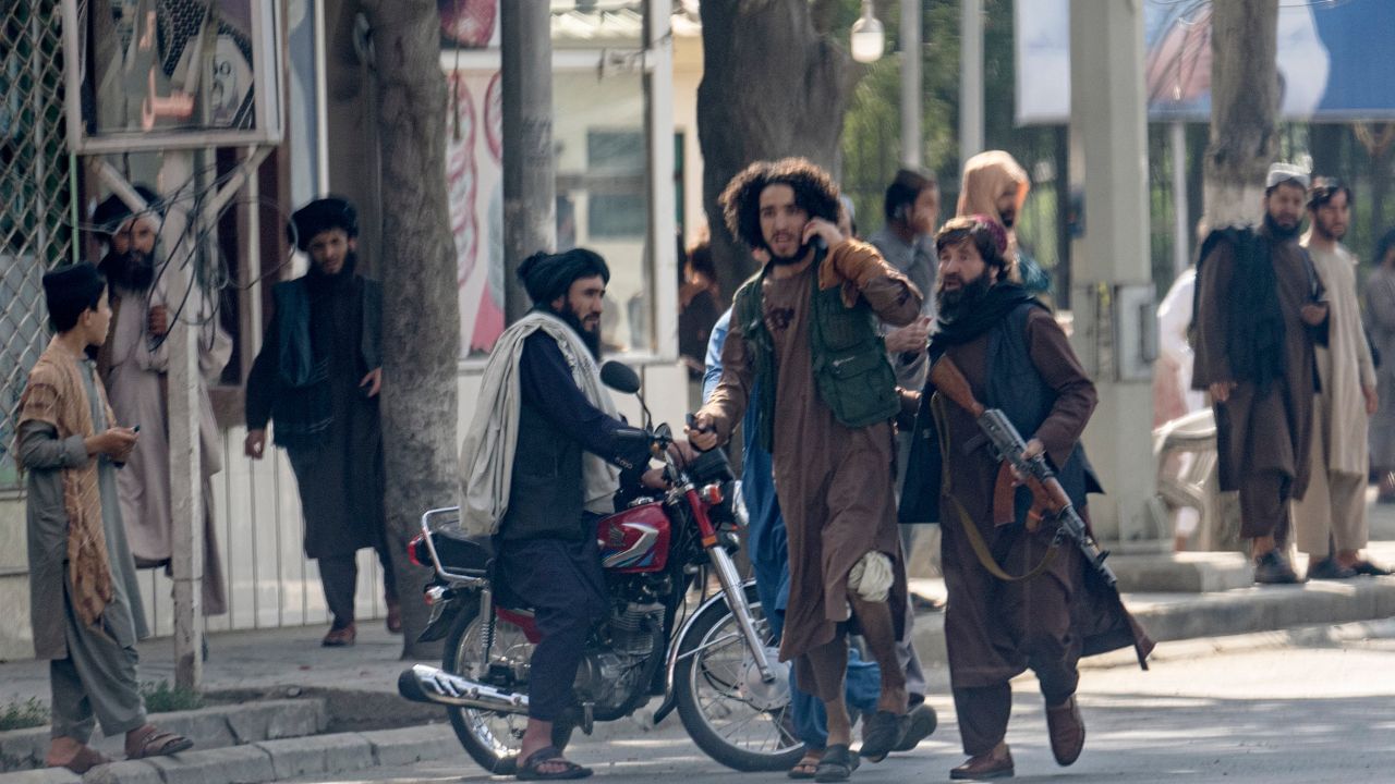 Taliban: ফিরছে তালিবানের পুরনো রীতিই, প্রকাশ্যে শূলে চড়ানো হল আফগান নাগরিককে!