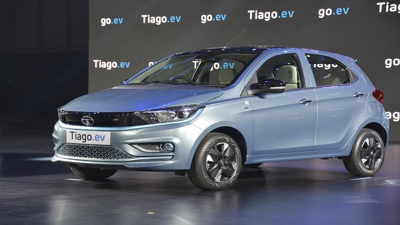 Electric Car: জানুয়ারি থেকেই ডেলিভারি শুরু, 20 হাজার বুকিং পার করে ফেলেছে টাটা টিয়াগো ইভি