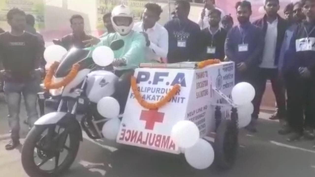 Ambulance in Animal: পশুপাখিদের জন্য অ্যাম্বুল্যান্স ফালাকাটায়, এমন উদ্যোগ রাজ্যে প্রথম