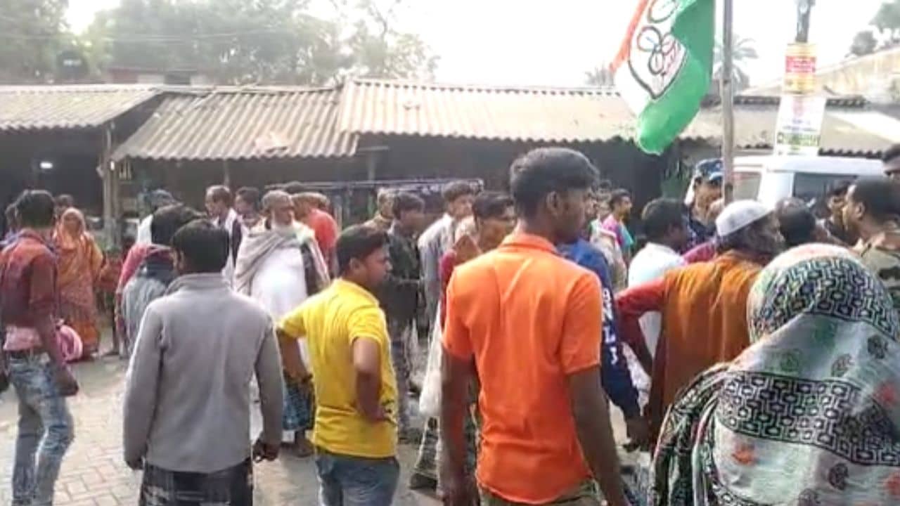 Basanti TMC Clash: চন্দ্রিমা যেতেই তুলকালাম বাসন্তী, গ্রেফতারের দাবি জানালেন বিধায়ক