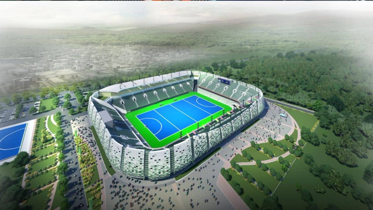 Worlds Largest Hockey Stadium: বিশ্বের দীর্ঘতম হকি স্টেডিয়াম ওড়িশায়, নবীন পট্টনায়কের দাবি খারিজ বিজেপির