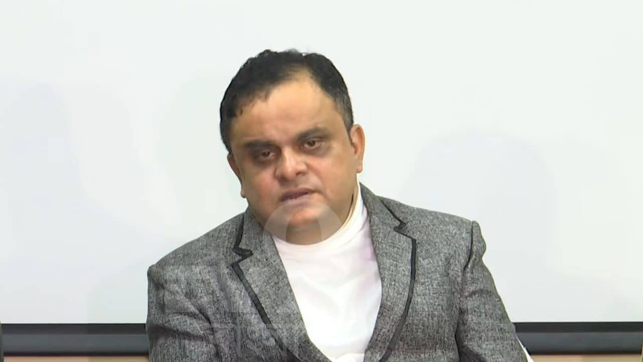 Bratya Basu: বাম আমলে ৪৬ হাজার চাকরিতে বেনিয়ম! পার্থর পর CAG রিপোর্টের কথা বললেন ব্রাত্য