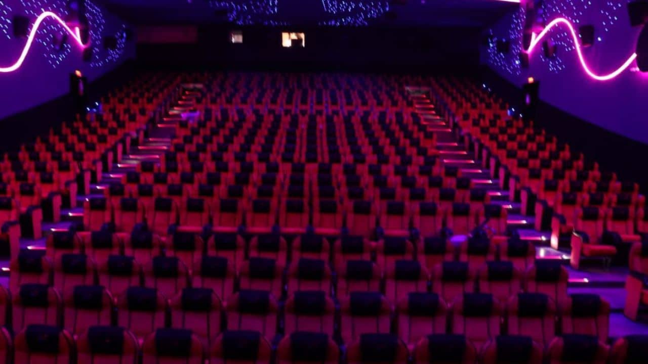 Cinema Hall: সিনেমা হল জিম নয়, খাবার নিয়ে প্রবেশে আবেদনের প্রেক্ষিতে মন্তব্য সুপ্রিম কোর্টের