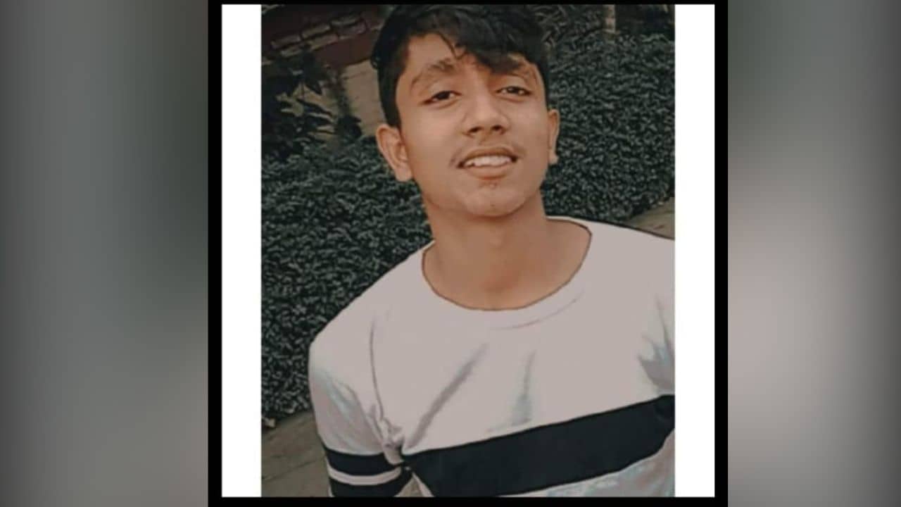 Kolkata Drowning: বন্ধুরা কলেজের জন্য ডেকে নিয়ে যান, বাগবাজার ঘাটে মণীন্দ্রচন্দ্রের ছাত্রের ভয়ঙ্কর পরিণতি