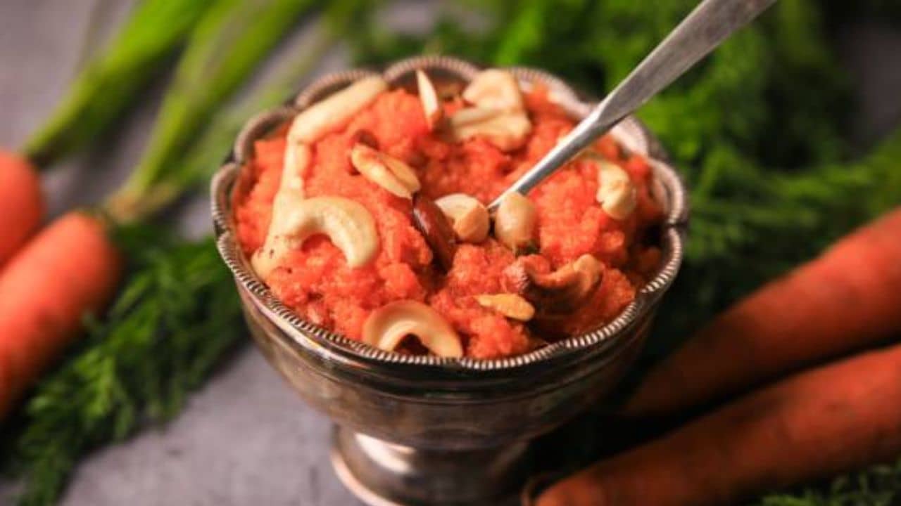 Gajar ka Halwa Recipe: এই ছোট্ট ভুল এড়িয়ে বানিয়ে নিন গাজরের হালুয়া, শীতের রোগ দূরে থাকবে