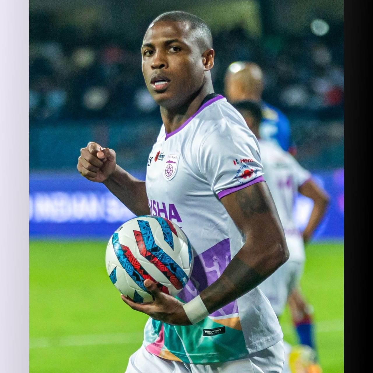 সর্বাধিক গোল স্কোরারের তালিকায় তৃতীয় স্থানে রয়েছেন আর এক ব্রাজিলিয়ান দিয়েগো মরিসিও। ওড়িশা এফসির এই ফুটবলার করেছেন ৮টি গোল। (ছবি : টুইটার)