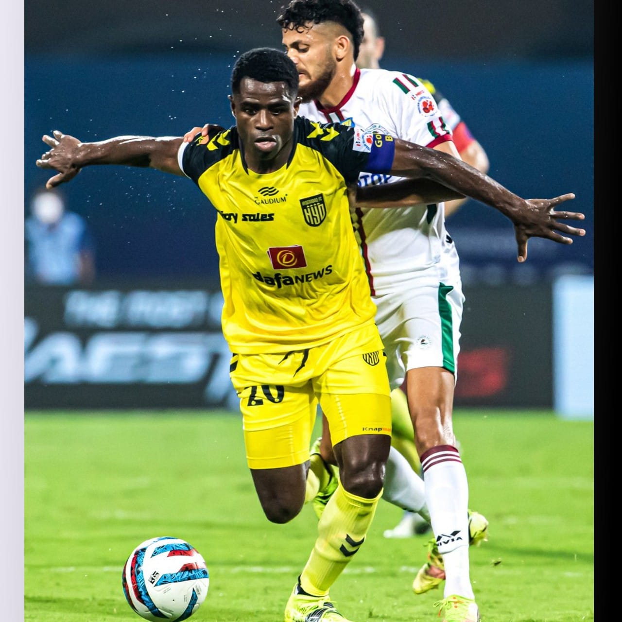 সাতটি গোল করে কিছুটা পরের দিকে নাইজেরিয়ান তারকা বার্থোলোমিউ ওগবেচে। হায়দরাবাদ এফসির হয়ে ৭টি গোল এবং ১টি অ্যাসিস্ট। (ছবি : টুইটার)