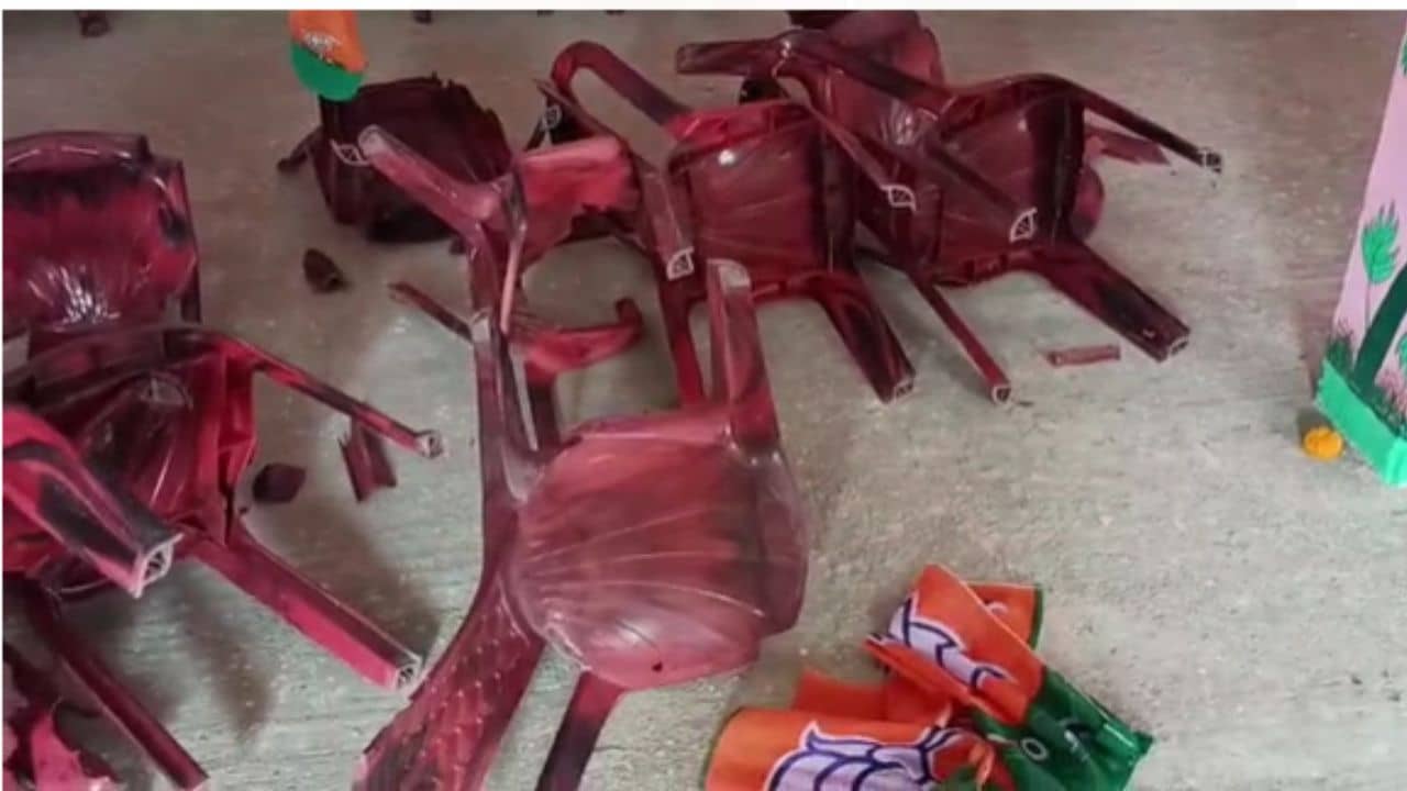 TMC BJP Clash: কর্মিসভা চলাকালীন ভিলায় ঢুকে হামলা, বিজেপি কর্মীদের মারধরের অভিযোগ তৃণমূলের বিরুদ্ধে