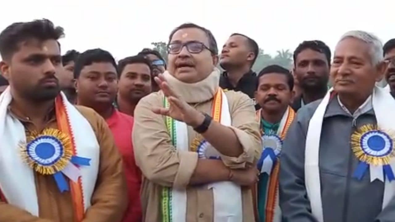 Kunal Ghosh in Nandigram: ১০ বছরের চেষ্টা! ৫ মিনিটেই সমাধান করে দিয়েছেন কুণাল ঘোষ, বলছেন গ্রামবাসীরা