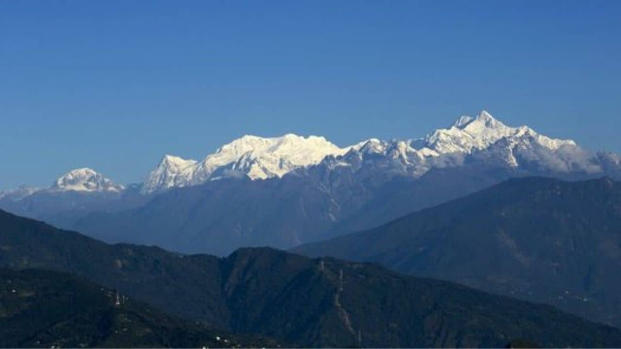 Honeymoon Destination: মধুচন্দ্রিমার জন্য সস্তার ডেস্টিনেশন খুঁজছেন? পকেটে ৫ হাজার নিয়ে ঘুরে আসুন দারাগাঁও